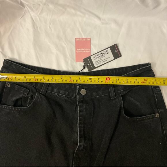 PrettyLittleThing Black High Rise Mom Jean 12 NEW Classic Preppy Normcore Casual - Picture 5 of 9